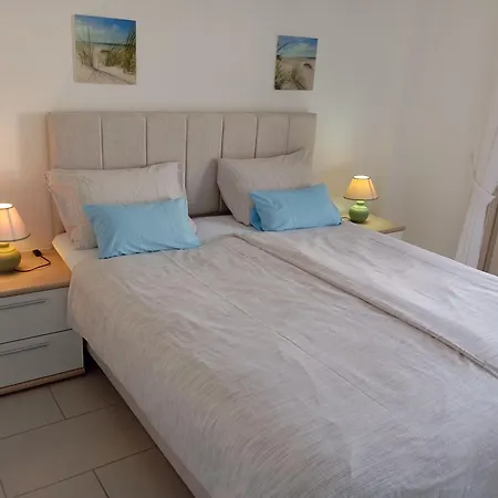 Sunset Apartment Peyia
